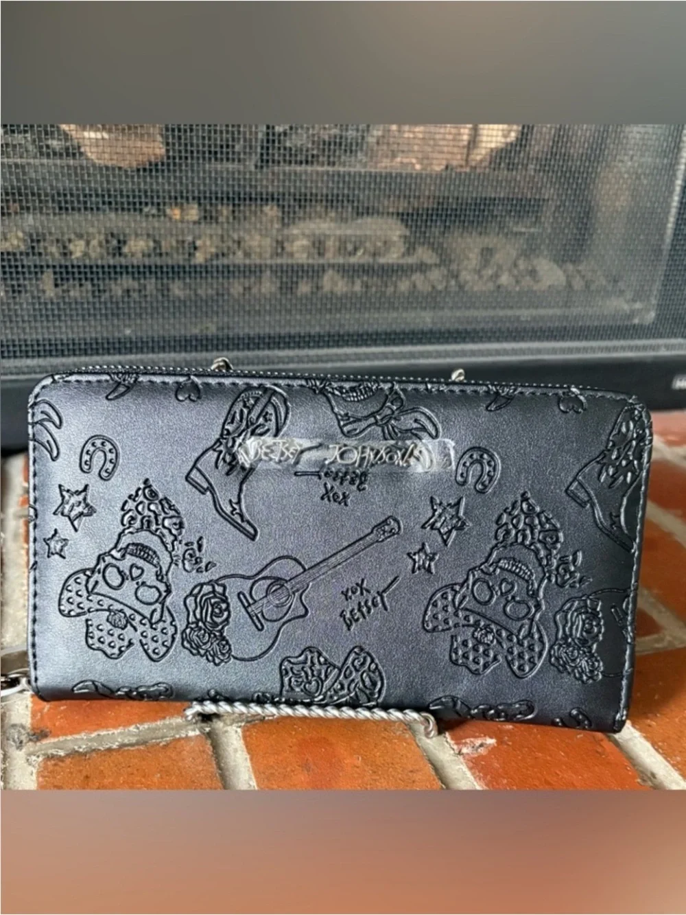 NWT Betsey Johnson Western Cowboy Skull Embossed Zip Wallet Wristlet Black
